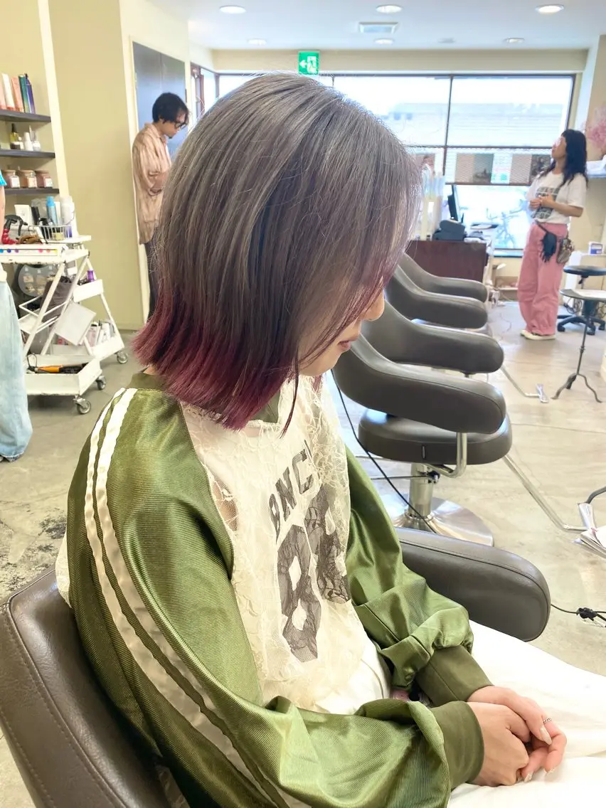 ミディアム カラー レッドカラー シルバー ウチダ ユウヤのヘアスタイル