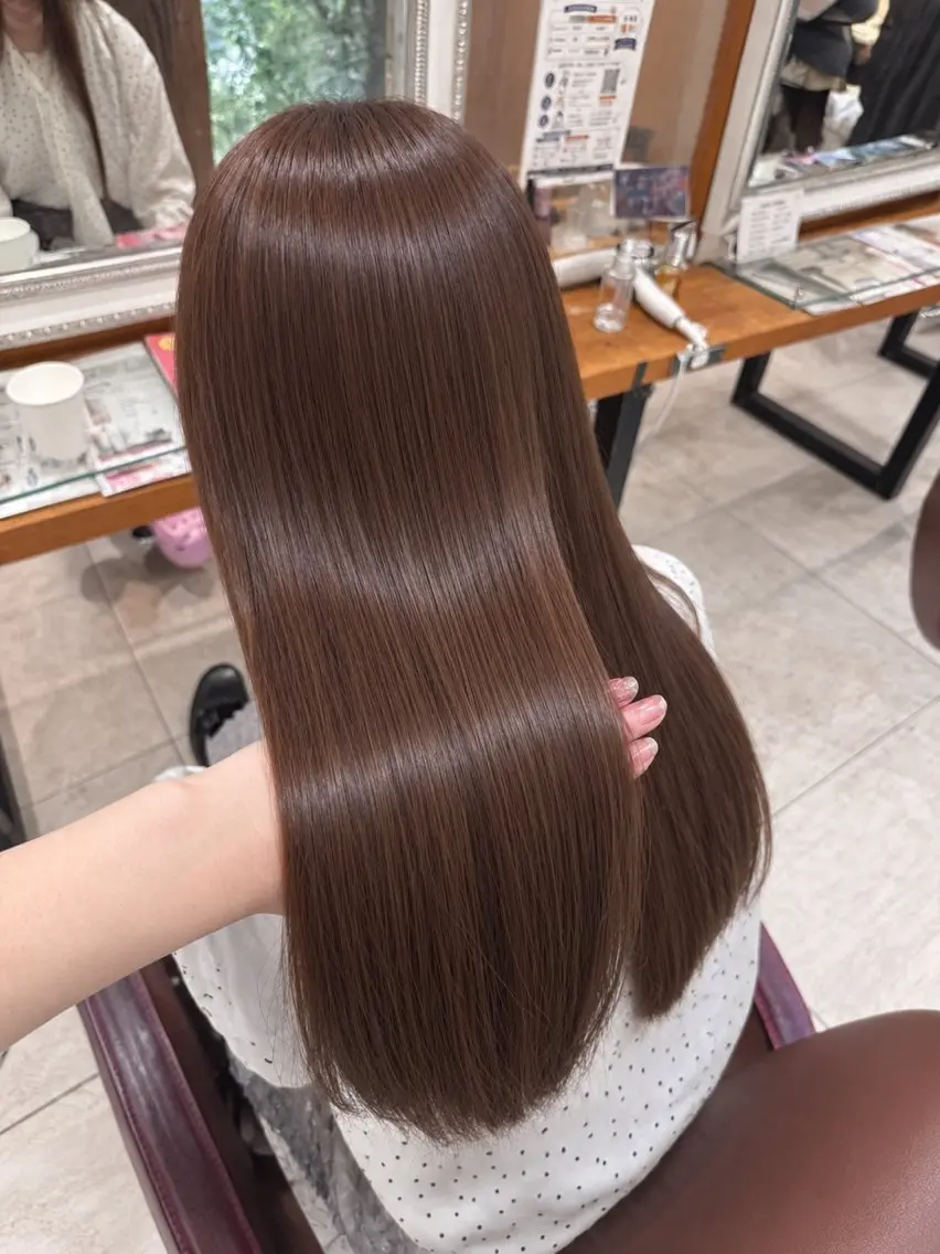カラー ブラウンカラー モカブラウン 三留 愛未のヘアスタイル