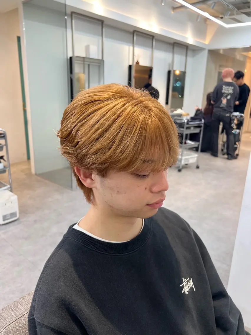 カラー メンズ メンズブリーチ ベージュカラー ブリーチ ミルクティーベージュ カット ヘアカラー 🫧髪質改善•艶カラ ー特化🫧谷奥甲太のヘアスタイル