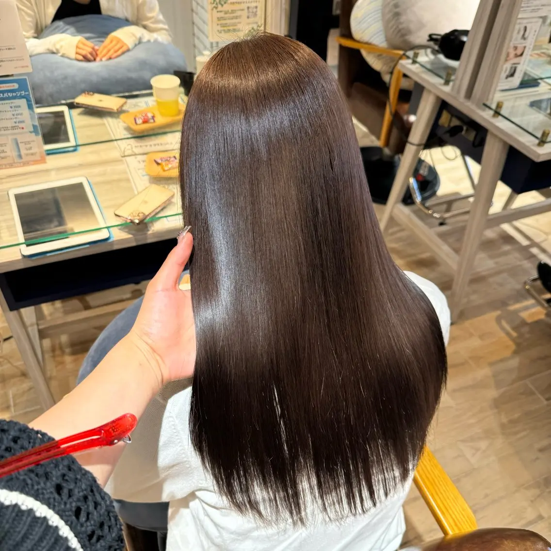 ロング カラー ブリーチ ブラウンカラー ナチュラルブラウン ブリーチなしカラー カット ヘアカラー トリートメント 🍀ブリーチ/艶カラ ー🍀 コイケのヘアスタイル