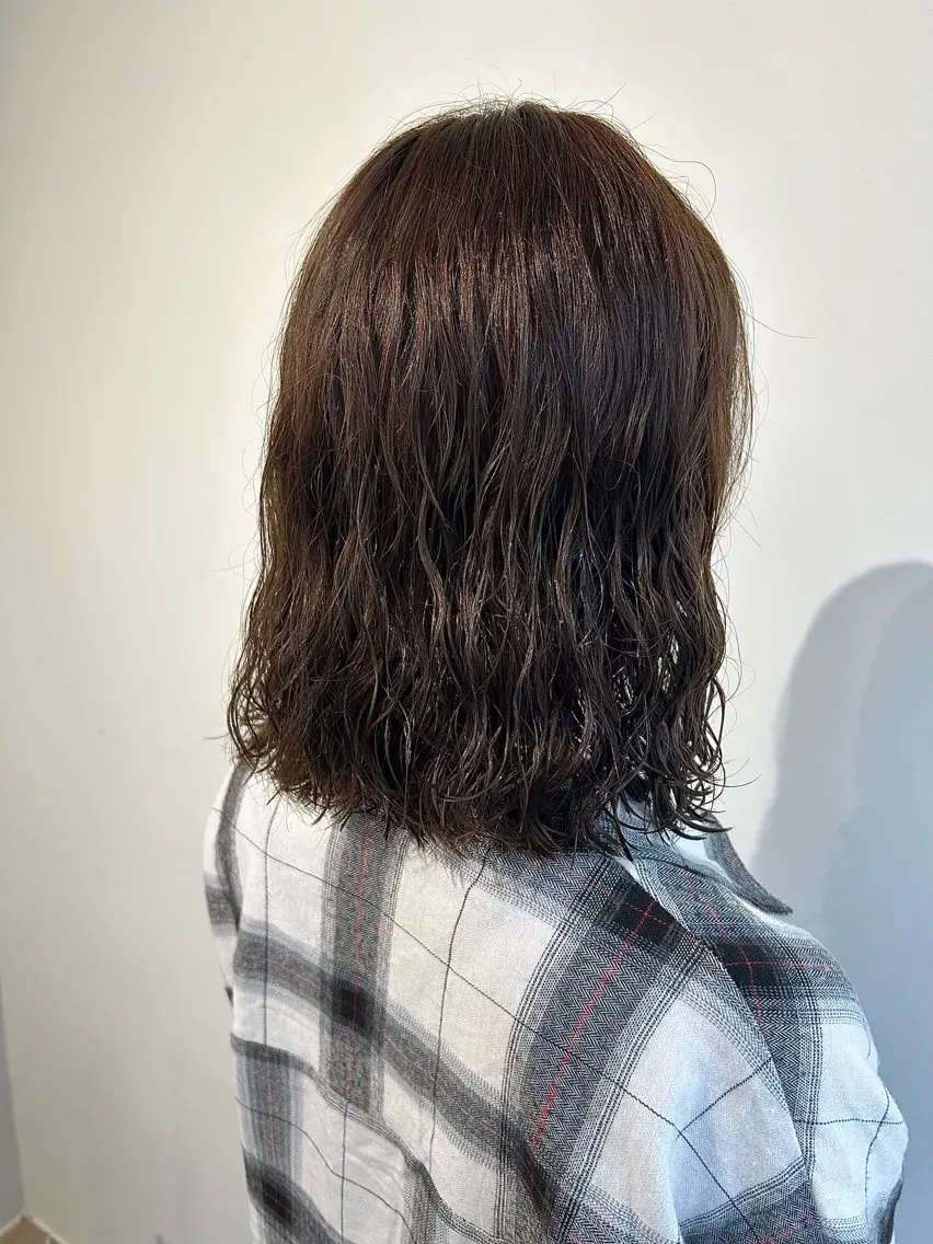カラー パーマ ヘアカラー トリートメント ベージュ/ダブルカラ ー/新潟駅/青柳萌果のヘアスタイル