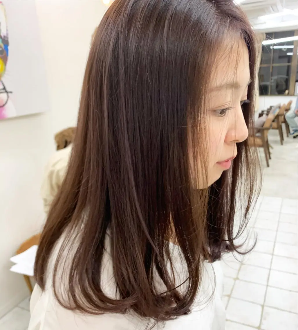 セミロング カラー ヘアアレンジ ブラウンカラー ハイライトカラー ピンクカラー ピンクブラウン ハイライト 眉毛ワックス konomiの眉毛・アイブロウイメージ