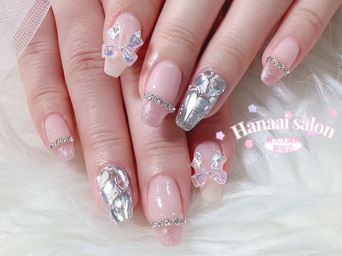 ネイル アートネイル フラッシュネイル フットネイル ジェルネイル グラデーション ハンドネイル Hanaai Salon新宿店のネイルデザイン