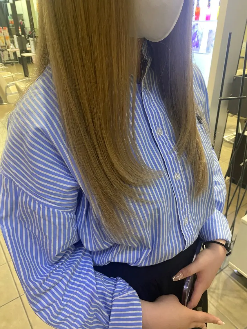 ロング 韓国風ヘア レイヤーカット 韓国ヘア・カラー 🩵SHIZUKUのヘアスタイル