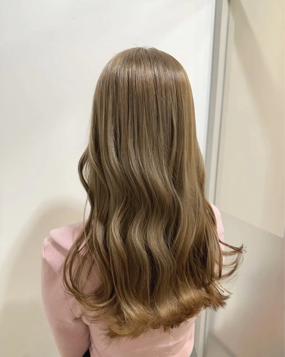 ロング カラー あべ ゆうかのヘアスタイル