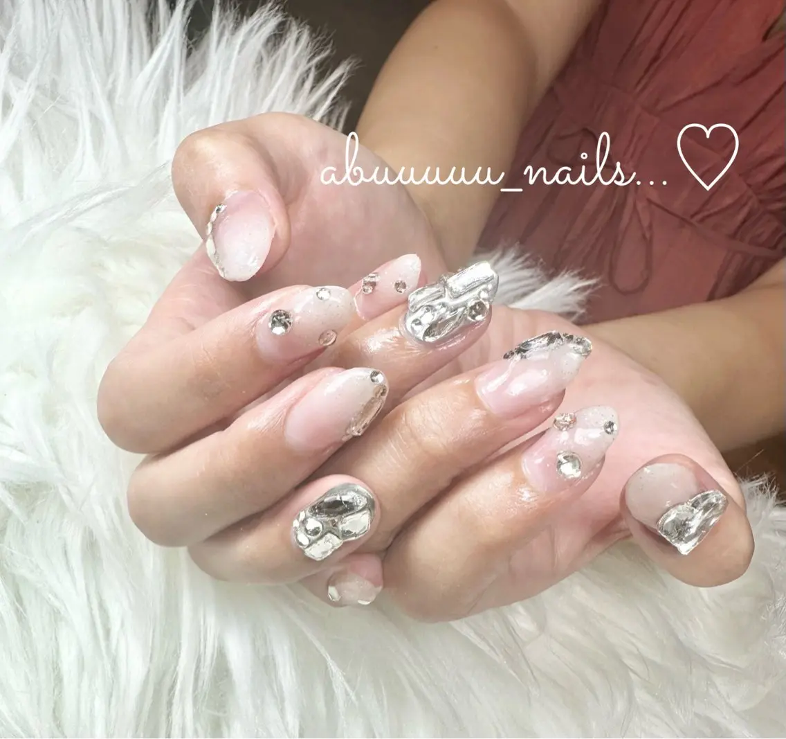 ネイル キラキラネイル ワンホンネイル ハンドネイル abuuuuu nailsのネイルデザイン