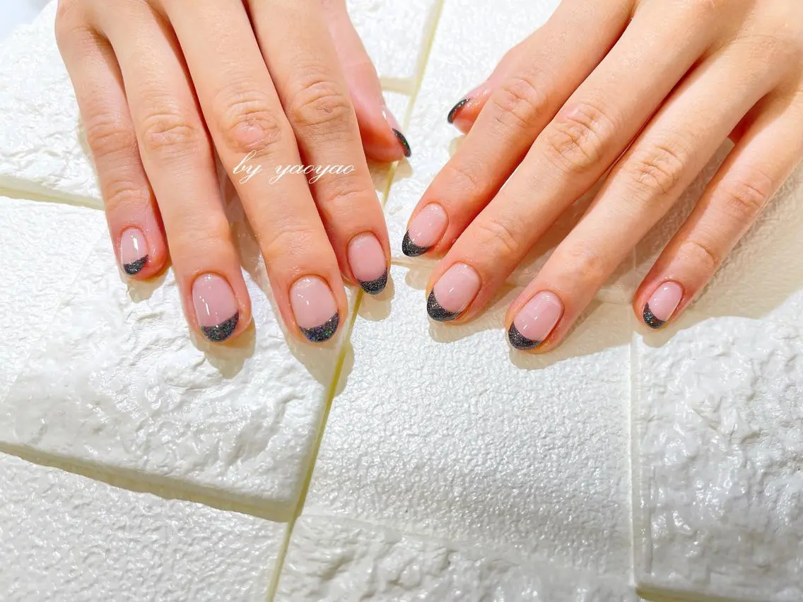 ネイル フレンチネイル ラメ(グリッター) Umi nail& eyelashのネイルデザイン