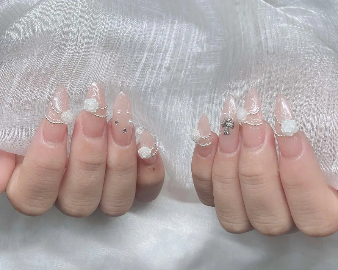 ネイル 長さ出し グラデーション 卒業式 キラキラネイル マグネットネイル ハンドネイル Lee Nailsのネイルデザイン