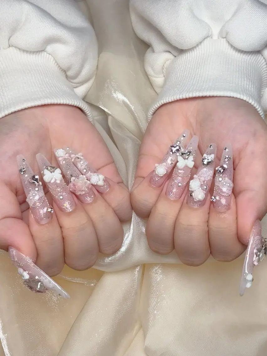 ネイル ENSalon 愛佳のネイルデザイン