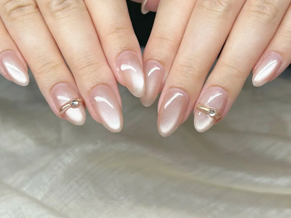 ネイル アートネイル チークネイル 成人式 入学式 長さ出し ハンドネイル Lino Nailのネイルデザイン