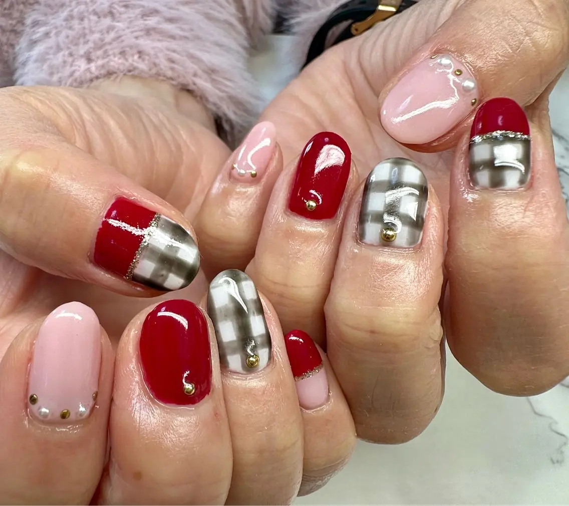 ネイル アートネイル チークネイル キラキラネイル ラメ(グリッター) マグネットネイル Mai’s nailのネイルデザイン
