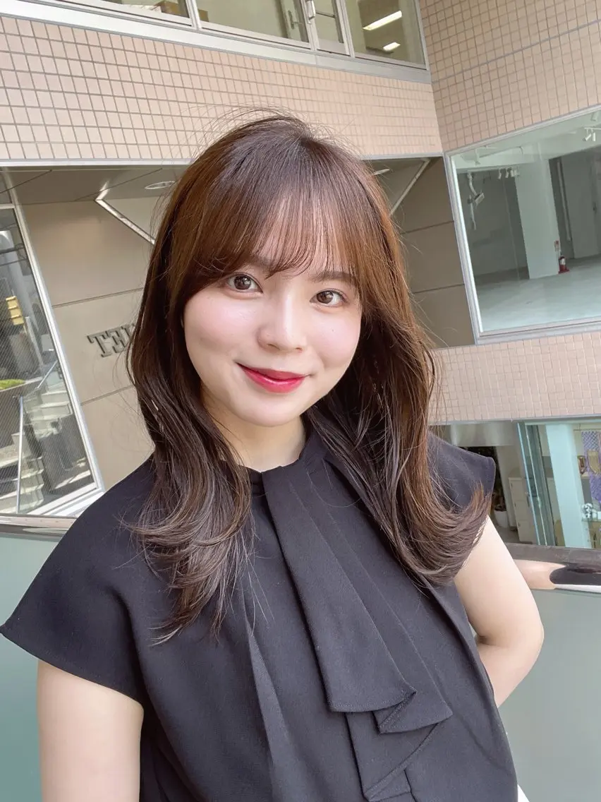 セミロング くびれヘア 中顔面短縮 顔まわり新田大翔のヘアスタイル