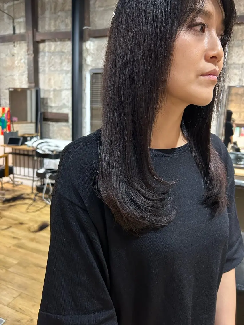 ロング 顔まわりレイヤー 顔周りカット レイヤーカット 曽山 乙羽のヘアスタイル