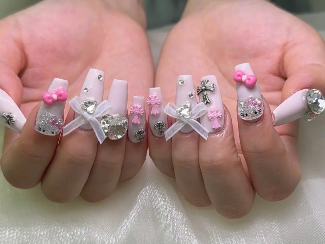 ネイル ハンドネイル lucky nail 歌舞伎町のネイルデザイン