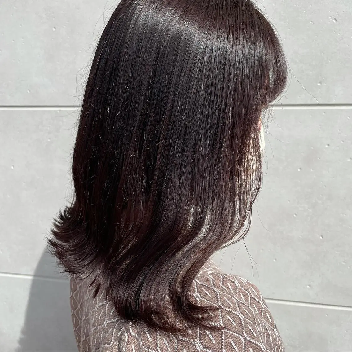 ミディアム カラー パーマ ヘアアレンジ メンズ キッズ マツエク・マツパ 子どものヘアアレンジ ボルドーカラー 外ハネヘア sara 荒井店のヘアスタイル