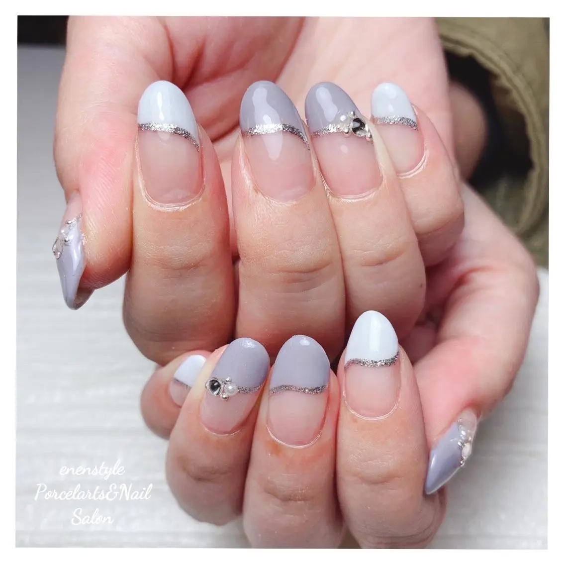 ミディアム ネイル 🐾enen style 🐾のネイルデザイン