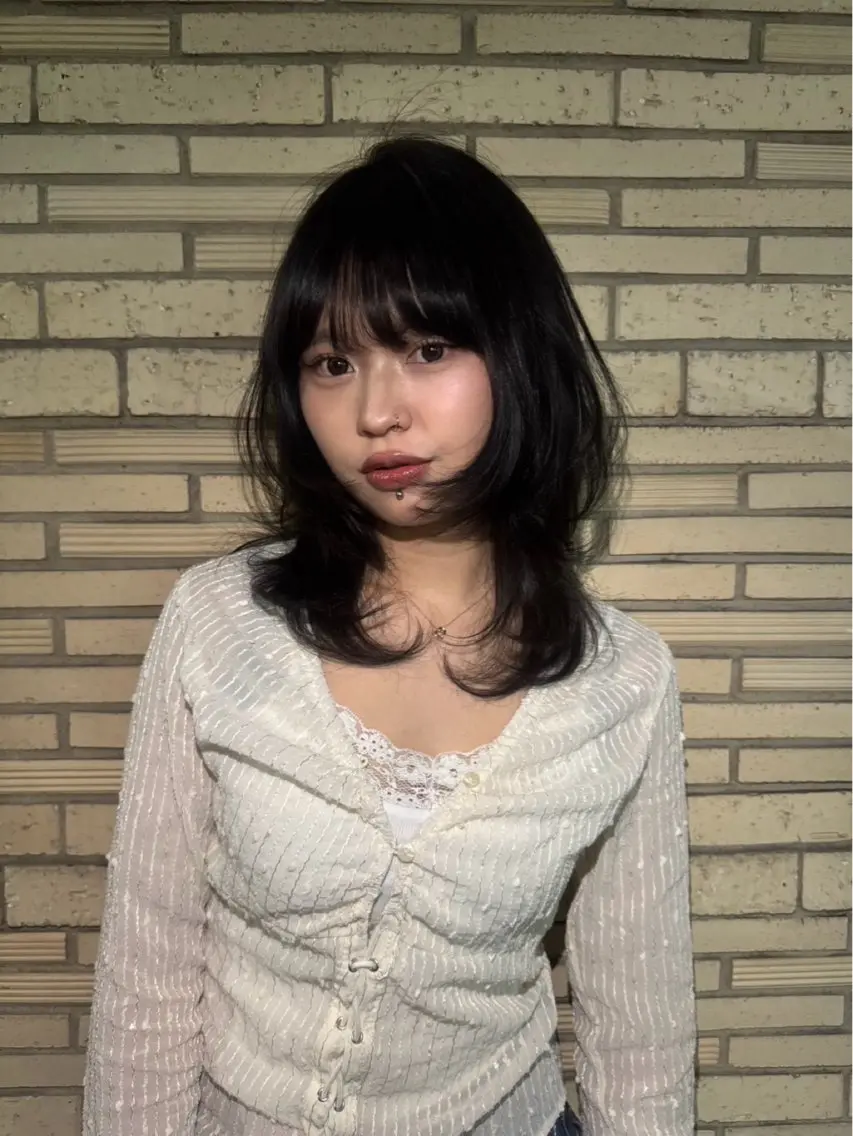 カラー uuna♱/ユウナ トレンドhair🩶のヘアスタイル
