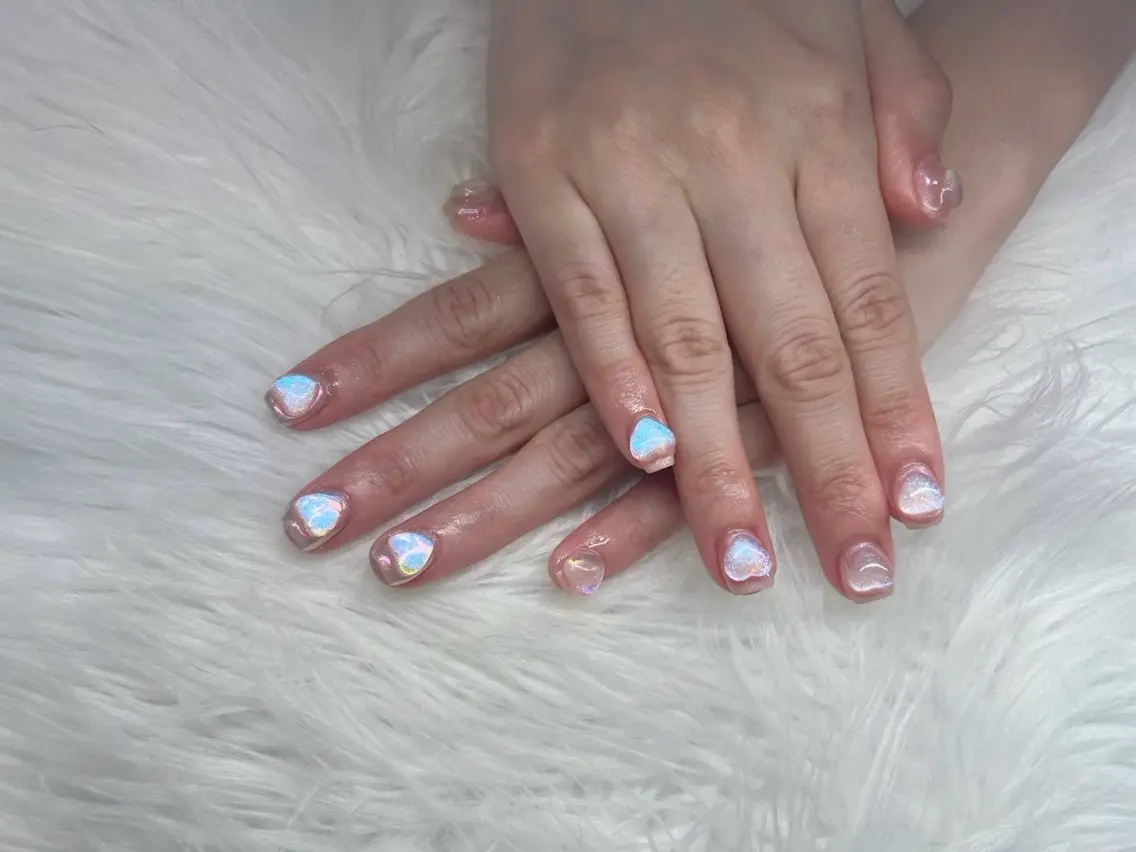 ネイル オーロラネイル フレンチネイル ガラスフレンチ ロングネイル マグネットネイル ハンドネイル XIMINANAIL SALON堀江店のネイルデザイン