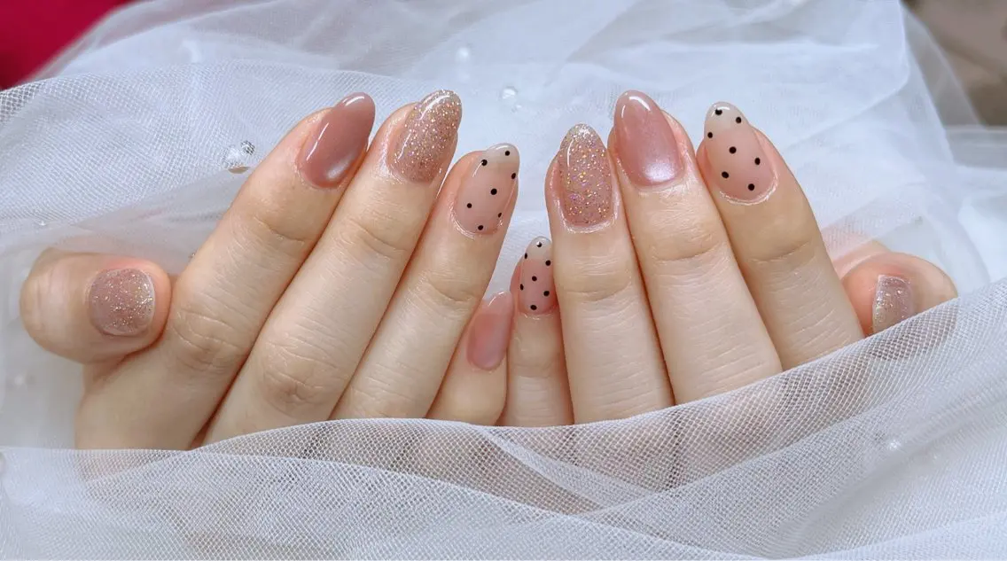 ネイル フットネイル フレンチネイル 韓国ネイル ロングネイル マグネットネイル Lee _nailのネイルデザイン
