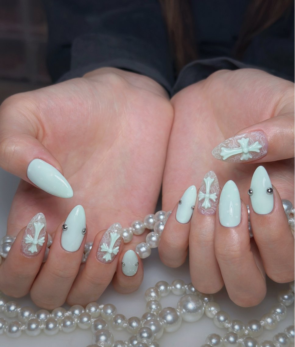 ネイル オーロラネイル 長さ出し フットネイル 韓国ネイル ラメ(グリッター) 👍thumbs up nail👍のネイルデザイン