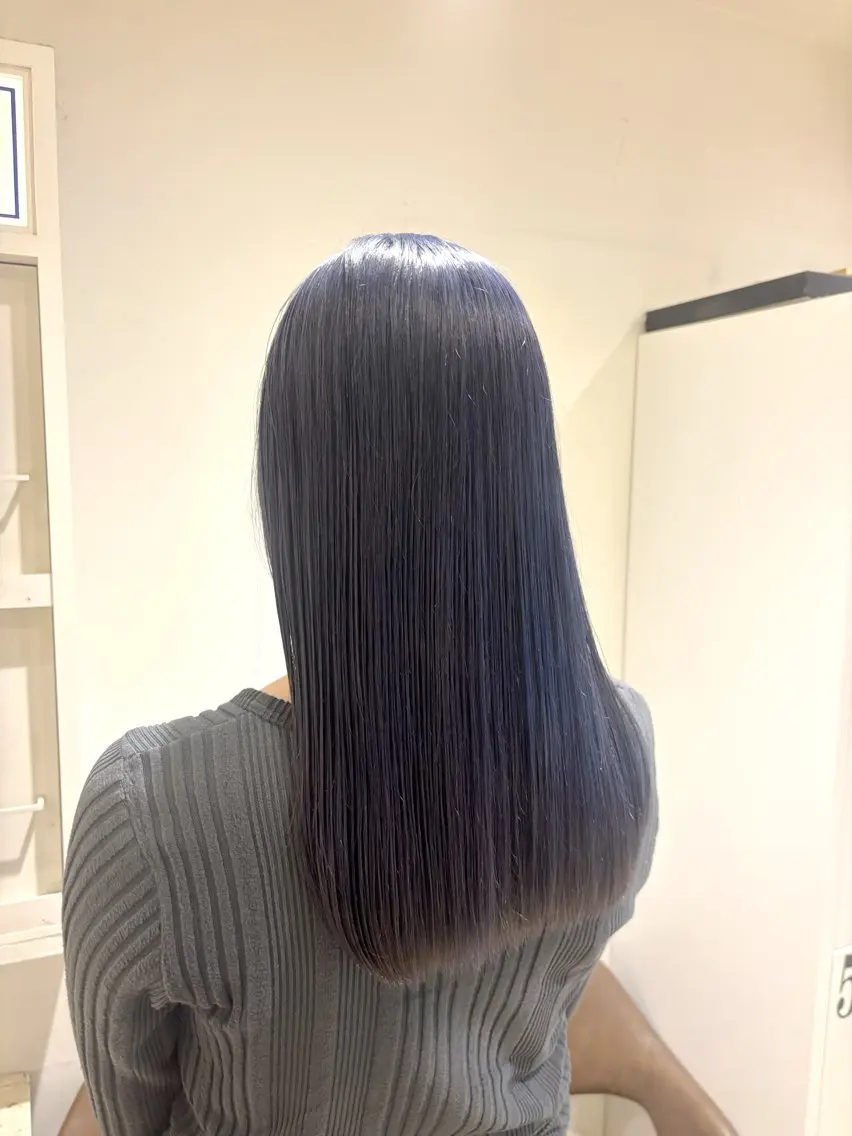 ロング カラー ブルーカラー ブルーバイオレット バイオレットカラー カット ヘアカラー トリートメント EIGHT新宿 新井彩斗のヘアスタイル