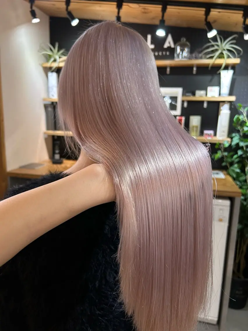 ロング カラー ピンクカラー カット ヘアカラー トリートメント 🧸艶々韓国ヘア 🧁mizunaのヘアスタイル