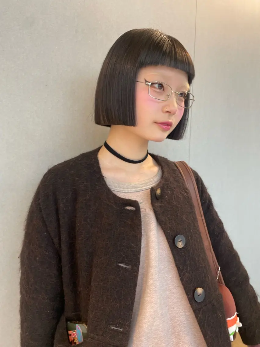 ショート カラー ワンレンボブ ボブ CACHÉ ワカナ🎀のヘアスタイル