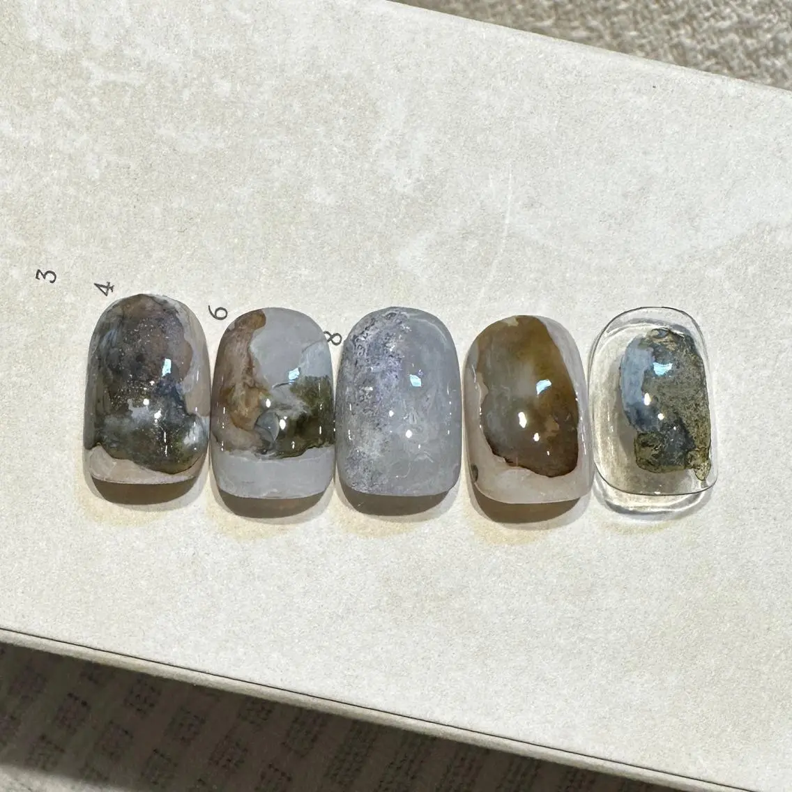 ネイル ハンドネイル anna padoのネイルデザイン