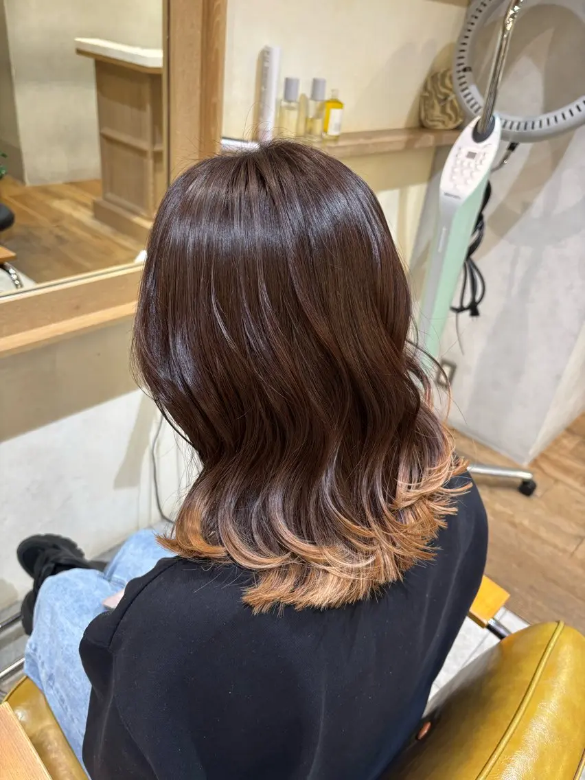 ミディアム カラー ベージュカラー ブラウンカラー デザインカラー ハイトーン/暖色 カラー/maoのヘアスタイル