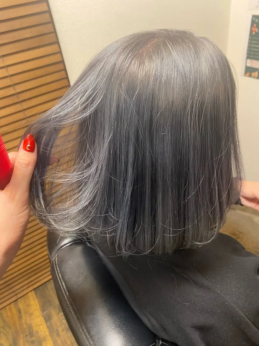 ミディアム カラー ブリーチ ダブルカラー 梅津 桜子のヘアスタイル