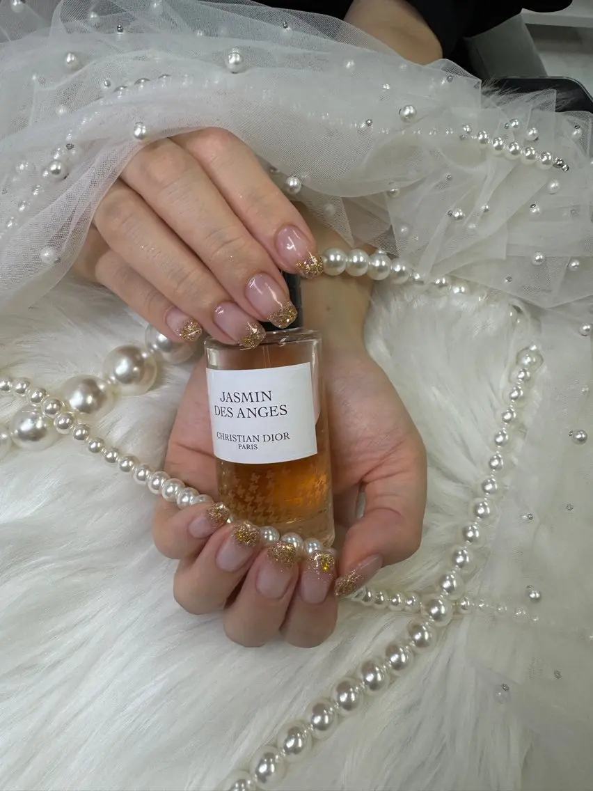 ネイル フレンチネイル ジェルネイル ガラスフレンチ キラキラネイル マグネットネイル ハンドネイル Queeens nailのネイルデザイン