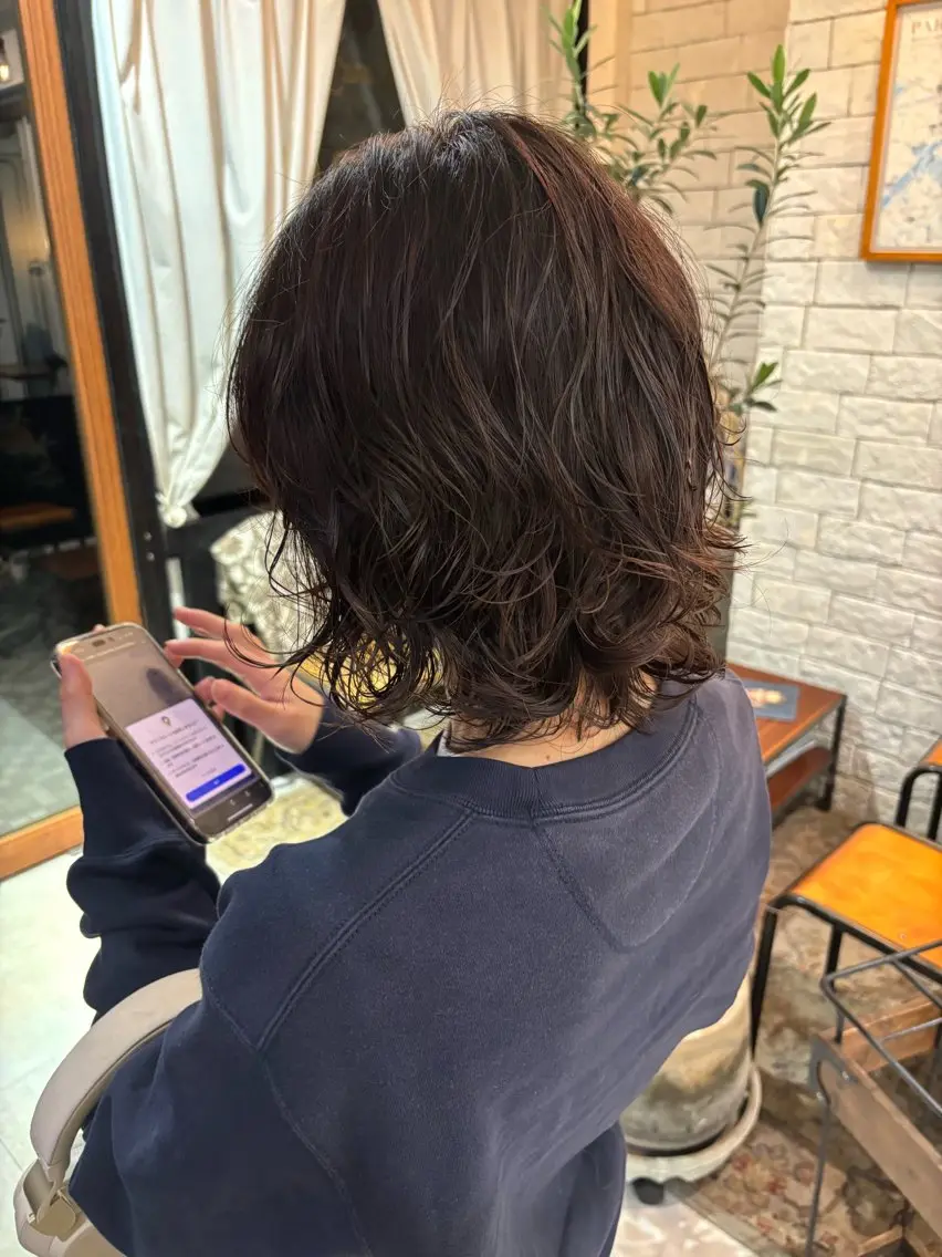 ミディアム 宇留間 涼香のヘアスタイル