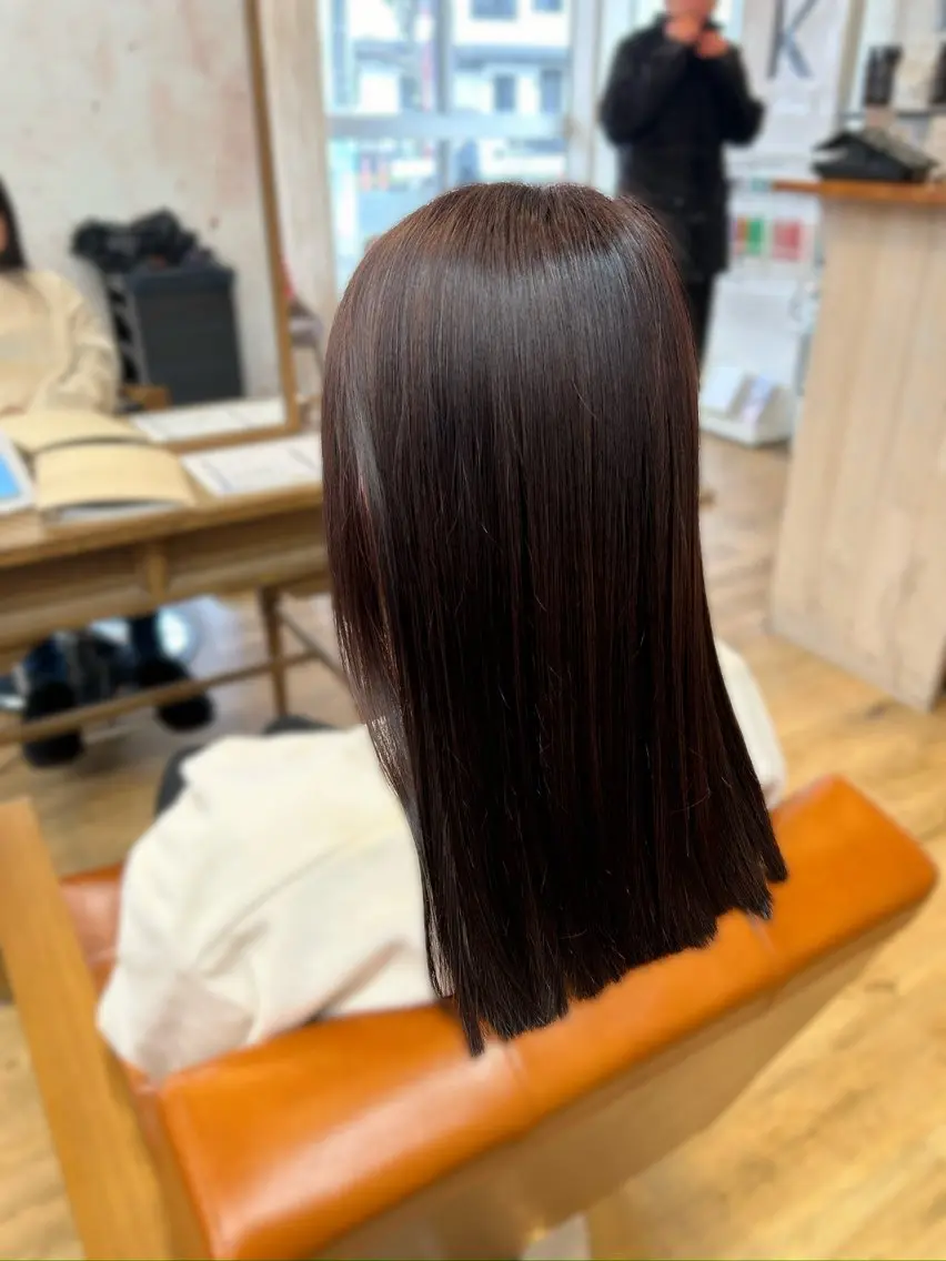 セミロング カット ヘアカラー トリートメント ✨縮毛矯正✨艶髪✨️ 髪質改善✨鴻巣✨️のヘアスタイル