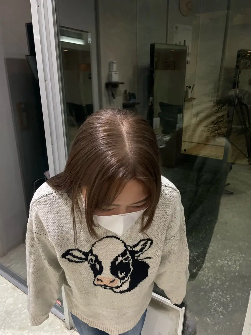 カラー ヘアカラー 尾﨑 ひよりのヘアスタイル