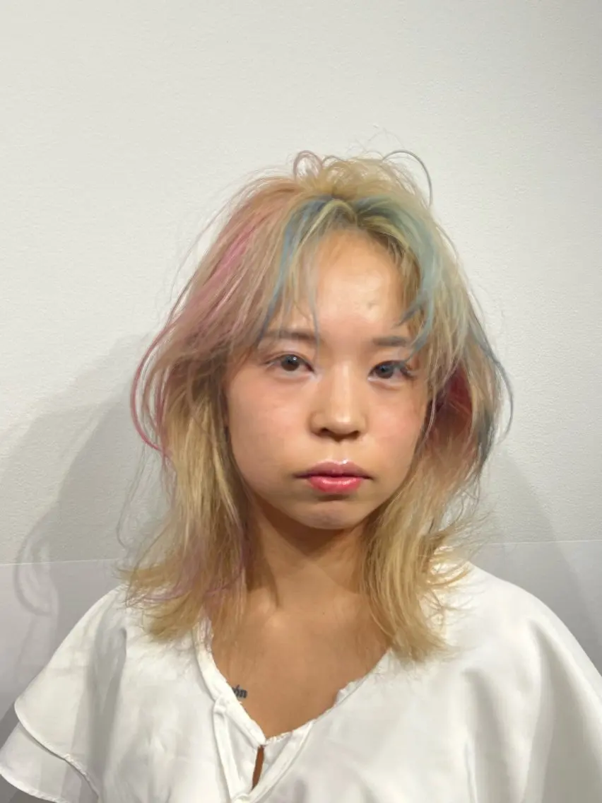 カラー デザインカラー 仲川 礼のヘアスタイル