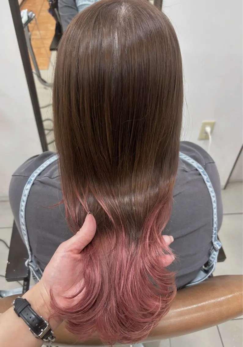 ミディアム カラー グラデーションカラー ピンクカラー ヘアカラー トリートメント 頭皮×髪質改善 透明感カラー💎中村のヘアスタイル