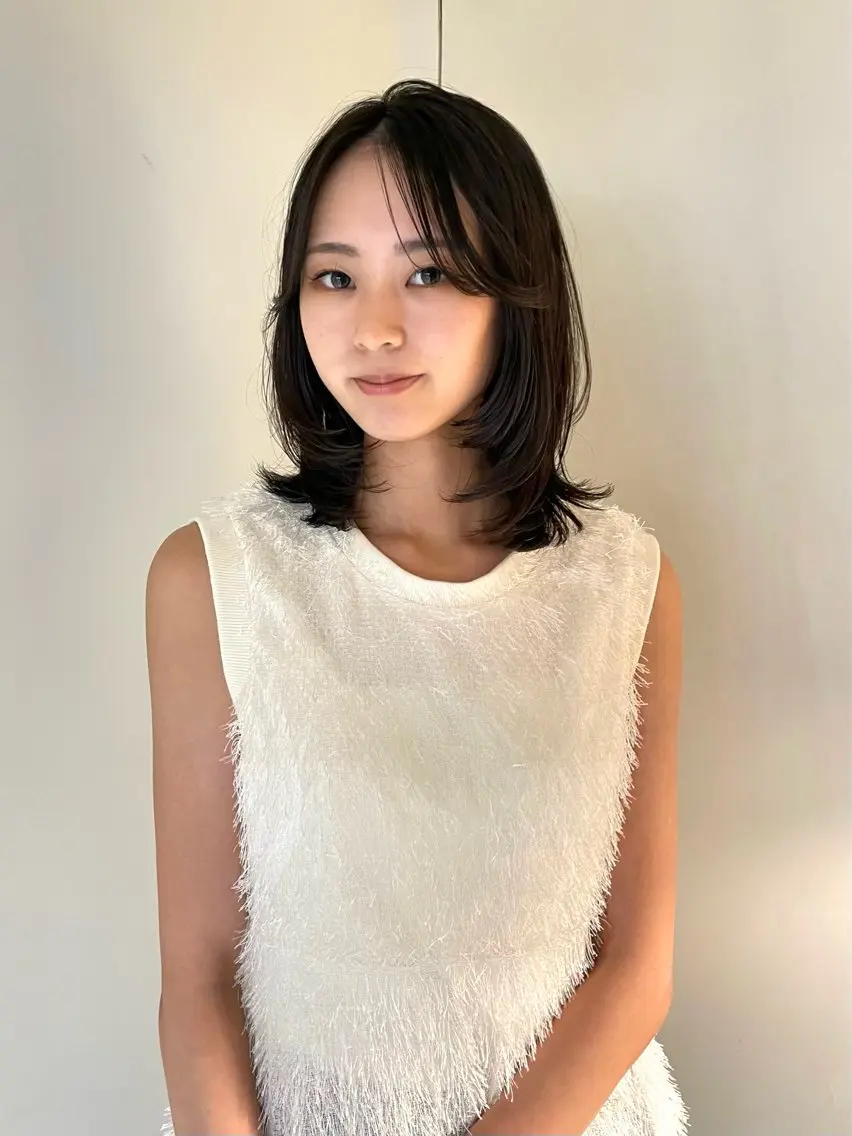 ミディアム カラー パーマ ミディアムレイヤー レイヤーカット 艶カラー／ラフボブ 🪶表参道／remiのヘアスタイル