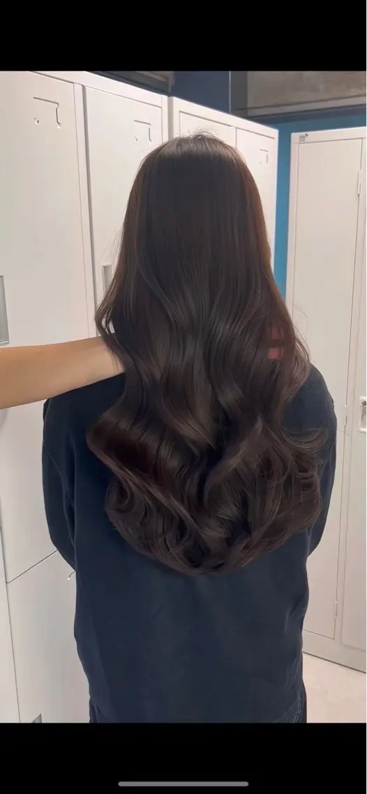 カラー ヘアカラー モリシタ チョウのヘアスタイル