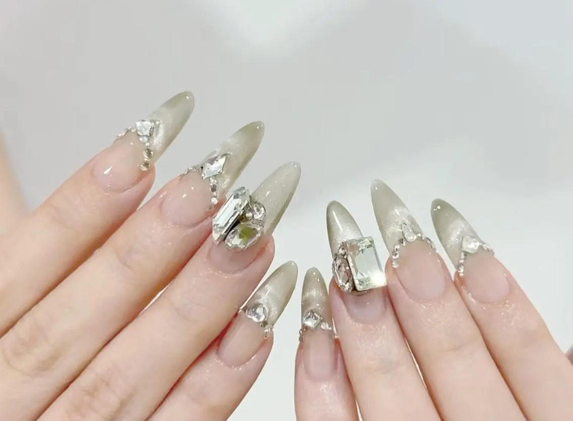 ネイル ハンドネイル Pure&Rich Nailのネイルデザイン
