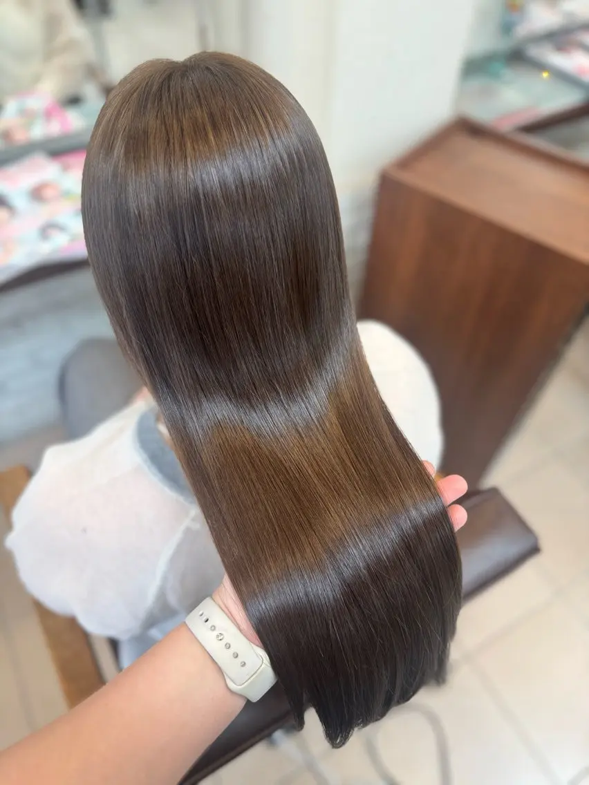 【土日もOK🙆‍♀️】カット＋髪質改善パールプラチナトリートメント🫧の写真