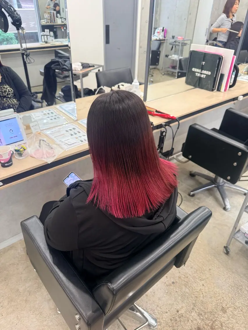 ロング カラー グラデーションカラー カット ヘアカラー トリートメント ʚNANAɞブリーチ カラー/透明感/赤羽のヘアスタイル