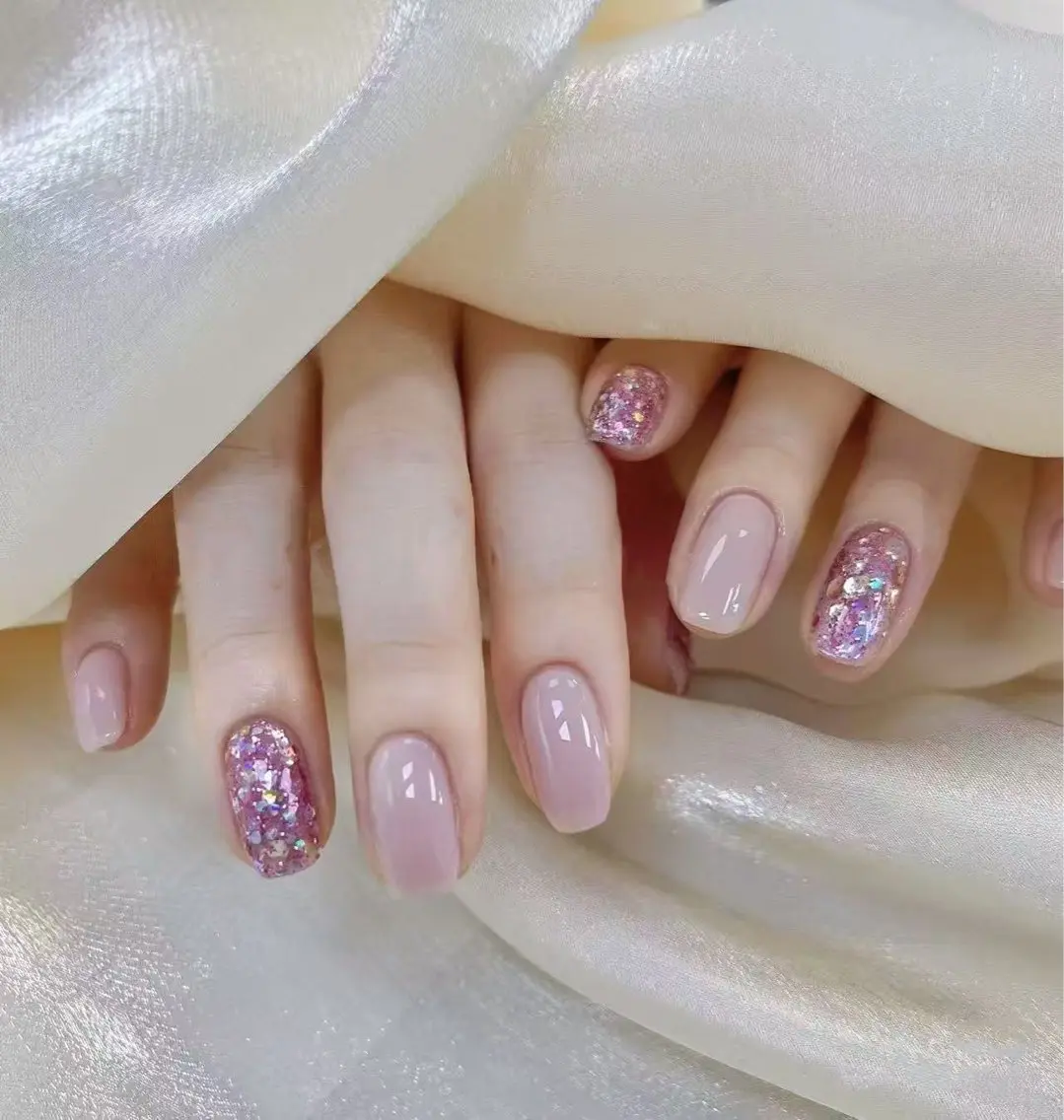 ネイル シンプルネイル ハンドネイル Emily Garden 六本木のネイルデザイン