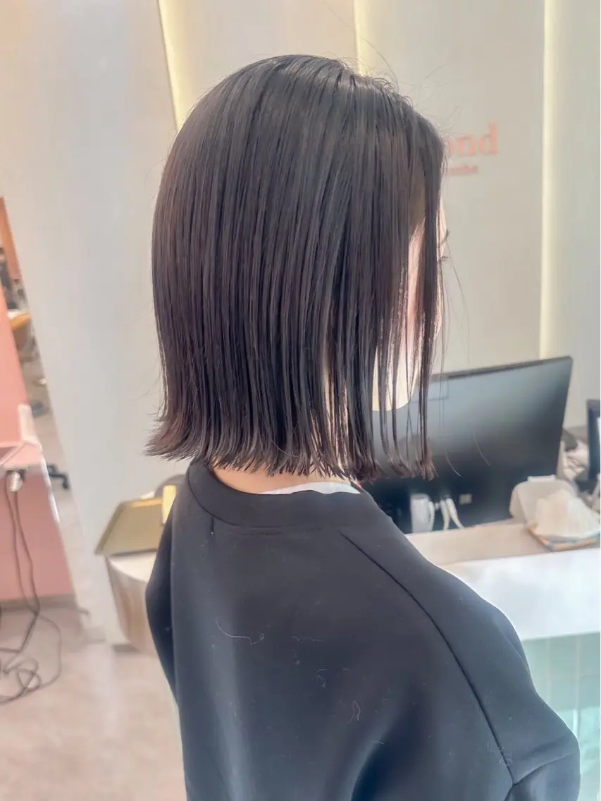ミディアム カット ヘアカラー 縮毛矯正 トリートメント 💖ボブ/縮毛矯正 顔周りレイヤー/ユイのヘアスタイル