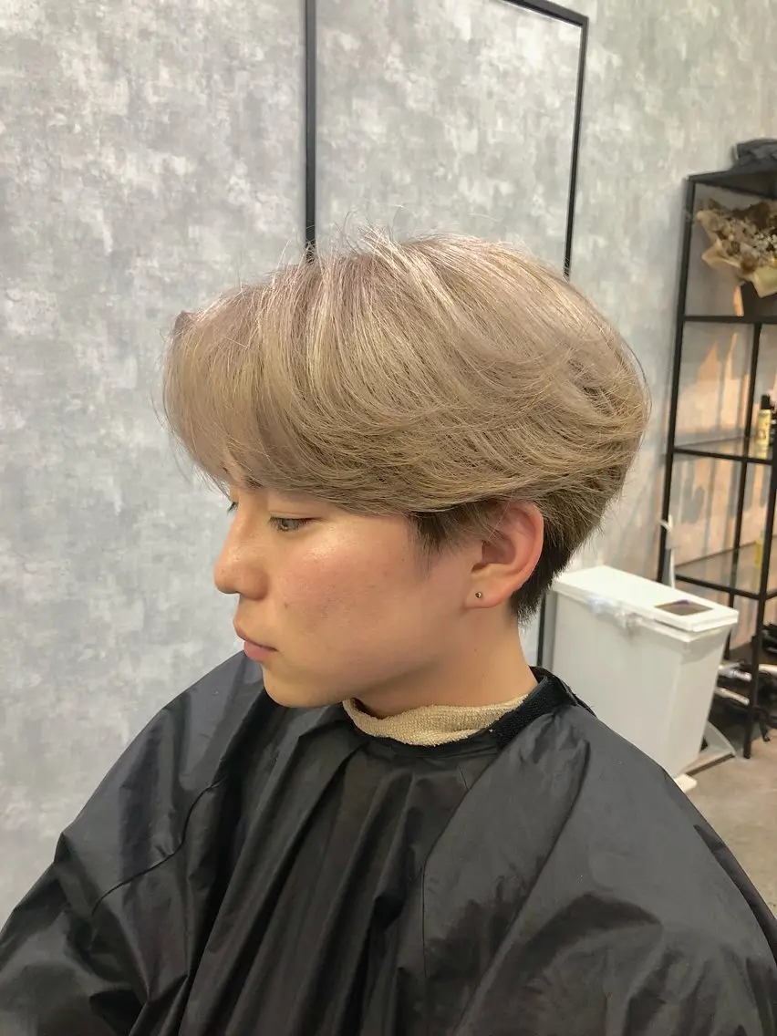 メンズ ))ブリーチ特化(( 渡邉 怜のヘアスタイル