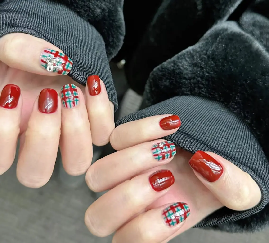 ネイル ハンドネイル ハンドケア 🍑 momo_nailのネイルデザイン