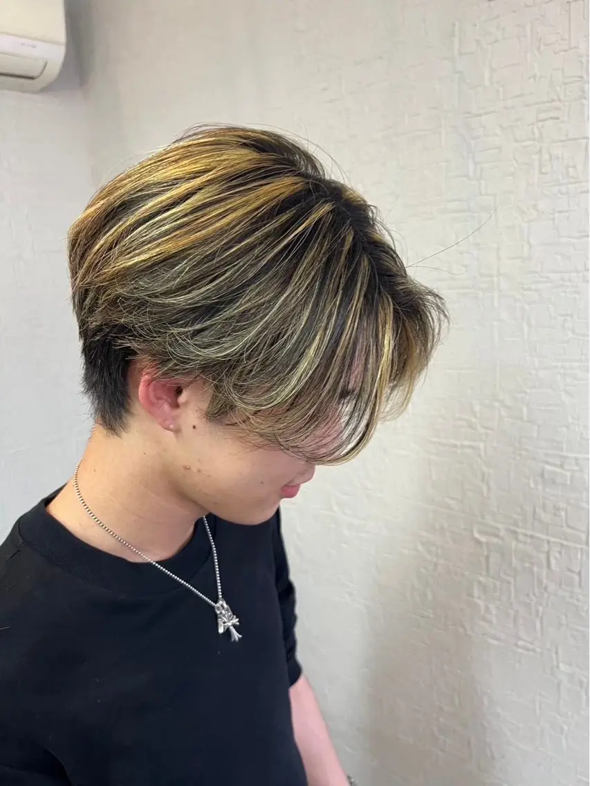 ショート メンズ ヘアカラー 佐藤天斗 /スタイリストのヘアスタイル
