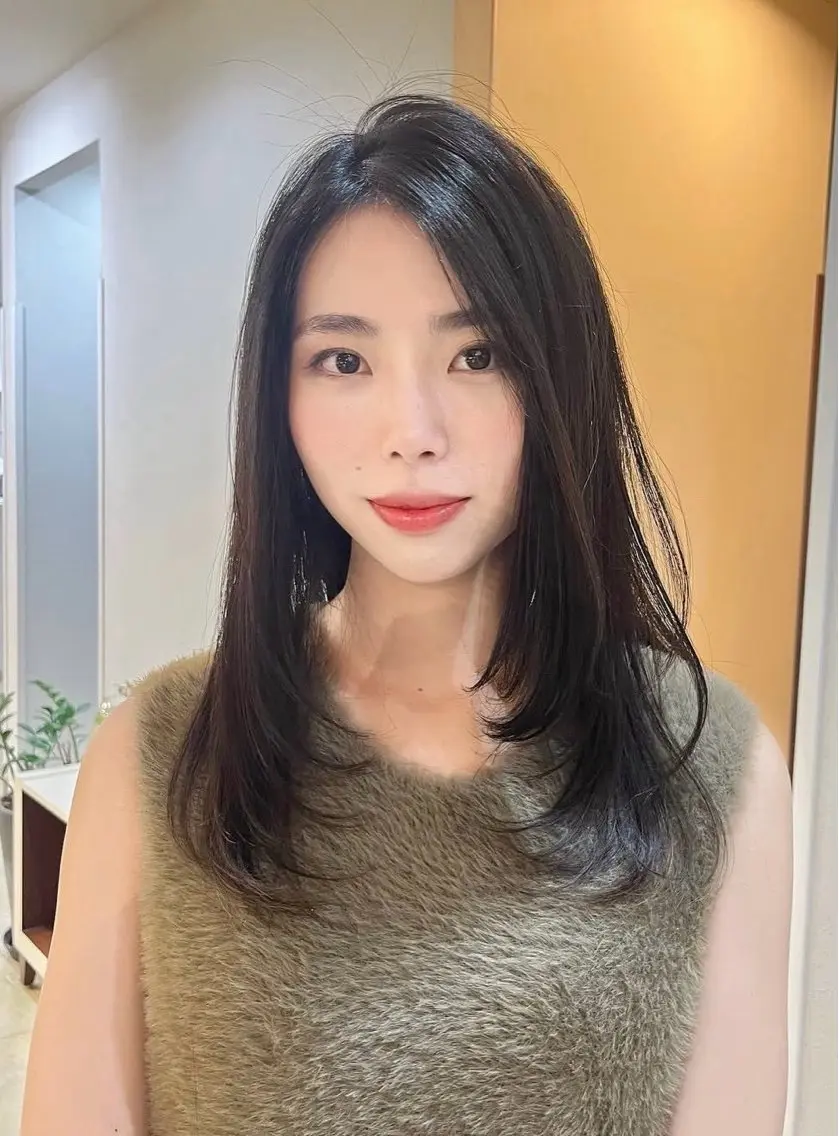 カラー 乙津 寧々のヘアスタイル