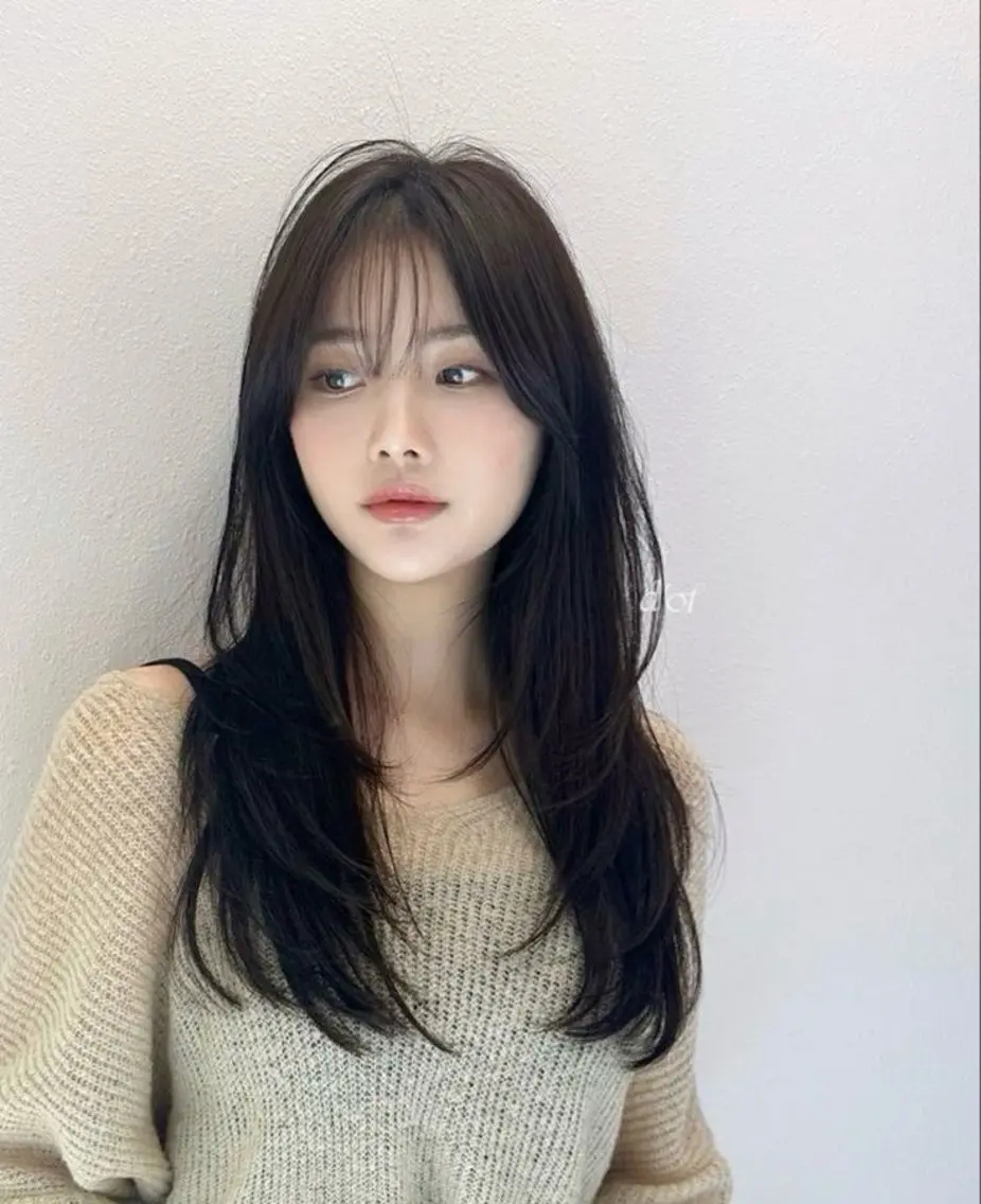 ロング 🫧ロングレイヤー 韓国透明感カラー🫧のヘアスタイル