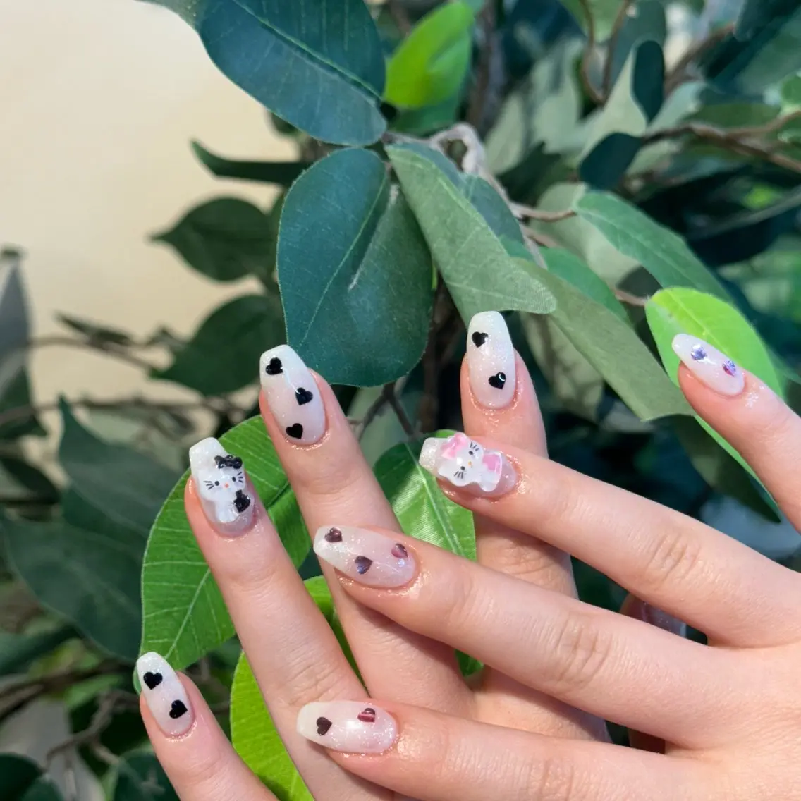 ネイル ハンドネイル ☁️BLITZ 🎀笠原雪音🎀のネイルデザイン