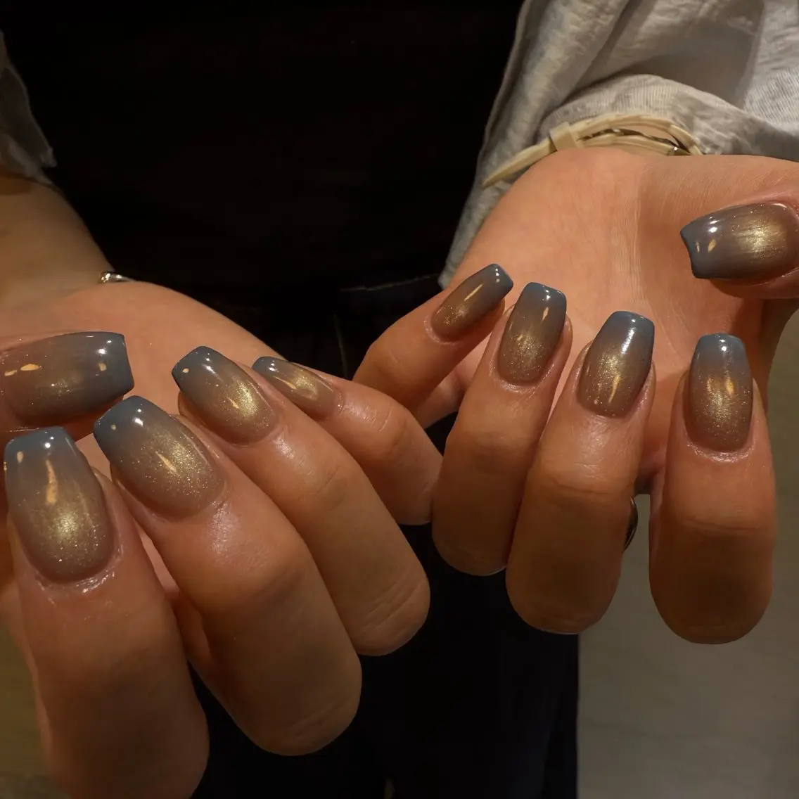 ネイル マグネットネイル ハンドネイル 💅🏽 SHIORI🌙のネイルデザイン